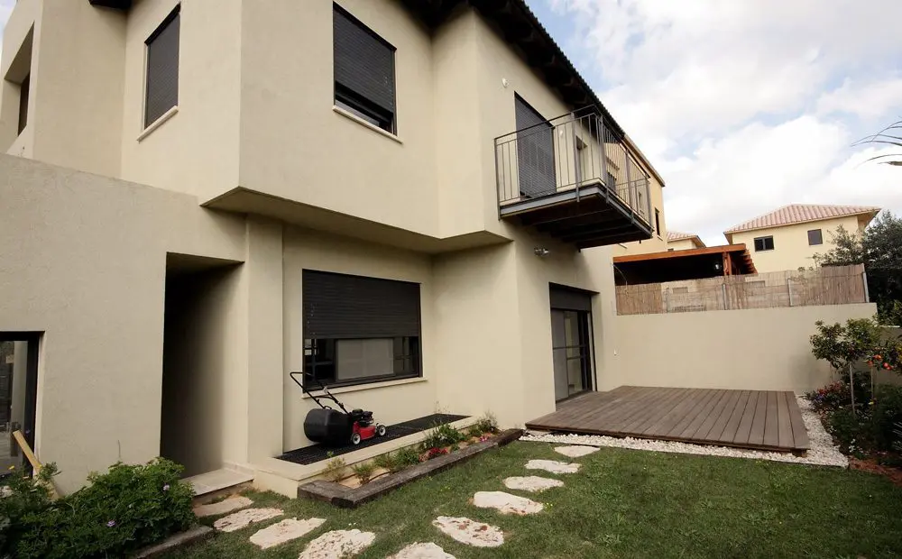 חזית אחורית של הבית