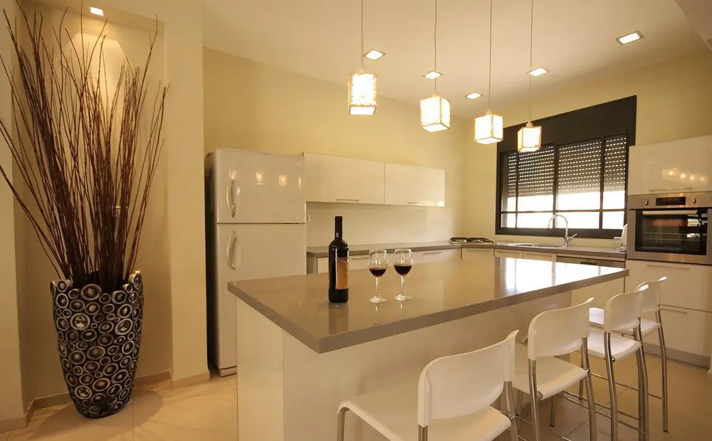 מטבח על טהרת הלבן