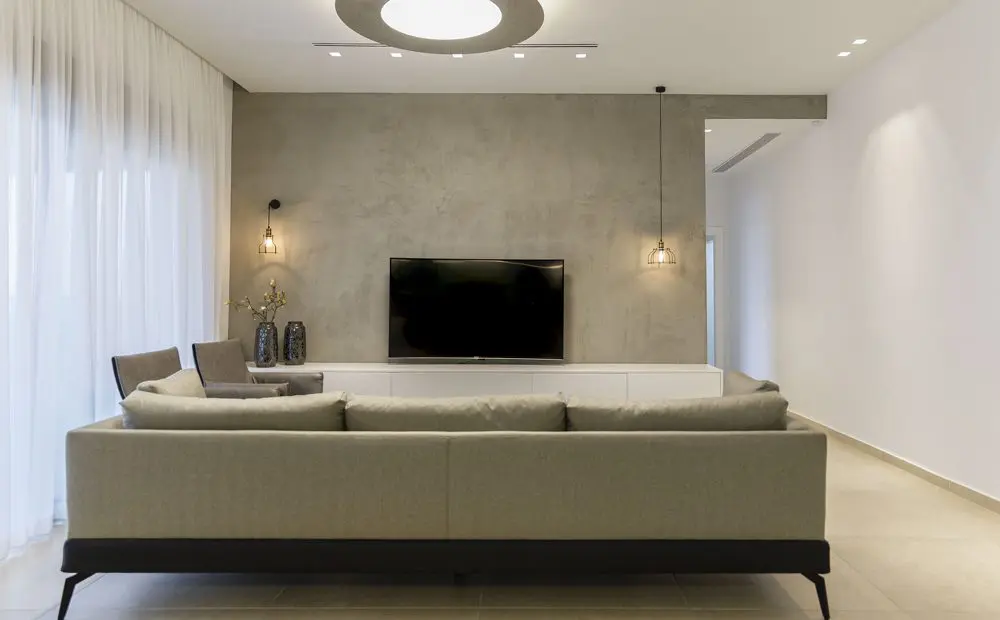 ספה מודרנית בסלון